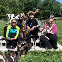 Deer Creek Goat Yoga - Goat Yoga