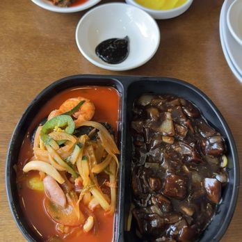 Joong Koog Jip - Jjam jja myun (1/2 jjampong 1/2 jjajang) - Korean Near Me - Bayside, New York Joong Koog Jip - Jjam jja myun (1/2 jjampong 1/2 jjajang) - Korean Near Me - Bayside, New York