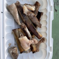 Re-Up BBQ - Broken ribs from Re Up barbecue.