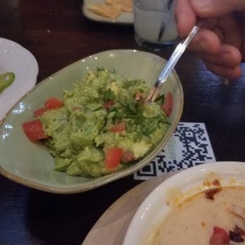 SAUSAL - Fresh chunky guacamole. - Mexican Near Me - El Segundo, California SAUSAL - Fresh chunky guacamole. - Mexican Near Me - El Segundo, California