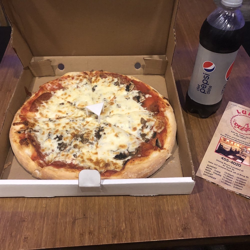 Luna Pizza - Pizza Near Me - Fredericton, New Brunswick