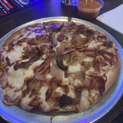 Max's Sports Bar - Pizza
