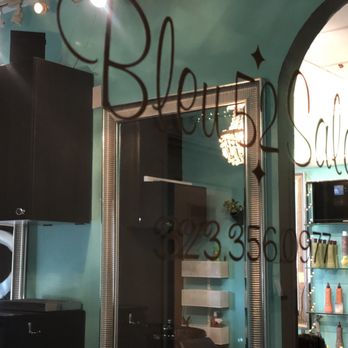 Rob Fuentes Salon - The cutest salon! Such good energy, bright, and fun! - Hair Salons Near Me - West Hollywood, California Rob Fuentes Salon - The cutest salon! Such good energy, bright, and fun! - Hair Salons Near Me - West Hollywood, California