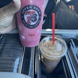 Blueberry Pomegranate Smoothie (no milk) & a White Chocolate Mocha w/oatmilk...Super delicious! Blueberry Pomegranate Smoothie (no milk) & a White Chocolate Mocha w/oatmilk...Super delicious!