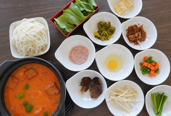 Yunnan Style Rice Noodle by null