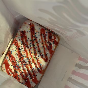 Pinkbox - Pop tart donut cwd - Donuts Near Me - Las Vegas, Nevada