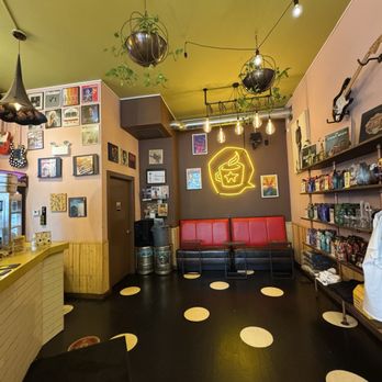 Dark Matter Coffee - Electric Mud Coffee Bar - Interior - Cafes Near Me - Chicago, Illinois