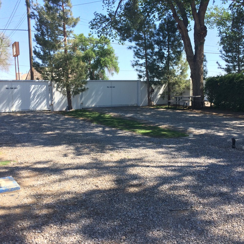 Red Barn Rv Park - Pull-through sites - RV Parks Near Me - Roswell, New Mexico Red Barn Rv Park - Pull-through sites - RV Parks Near Me - Roswell, New Mexico