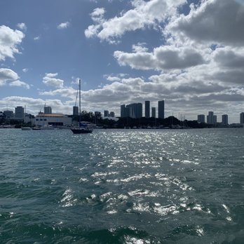 Cruisin' Tikis Miami - Sunny Biscayne Bay! - Boat Tours Near Me - Miami, Florida