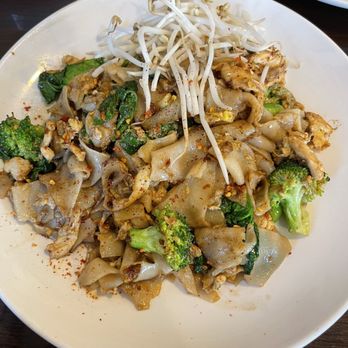 Mai Thai Restaurant - Pad See Ew - Thai Near Me - Lexington, Kentucky Mai Thai Restaurant - Pad See Ew - Thai Near Me - Lexington, Kentucky