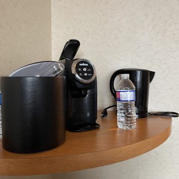 Pan Pacific Vancouver - Coffee maker - Hotels Near Me - Vancouver, British Columbia Pan Pacific Vancouver - Coffee maker - Hotels Near Me - Vancouver, British Columbia