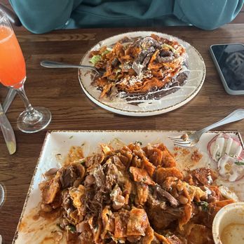 Madres Brunch - Breakfast & Brunch Near Me - Bellflower, California