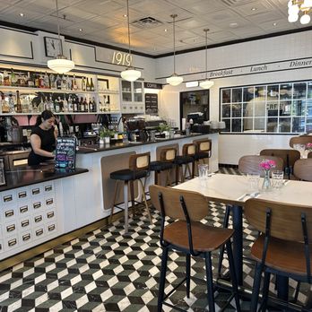 Cafe Landwer - Dining - Mediterranean Near Me - Boca Raton, Florida