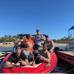 7 sober men having a blast without alcohol or drugs , who would have thought ?
