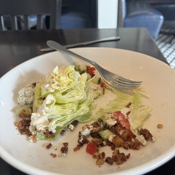 Summit Grill - Wedge salad - American Near Me - Gladstone, Missouri