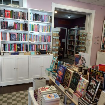Pocket Books on Prince - Interior - Bookstores Near Me - Lancaster, Pennsylvania Pocket Books on Prince - Interior - Bookstores Near Me - Lancaster, Pennsylvania