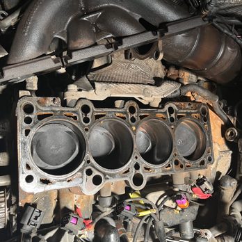 Smiths Automotive - Audi A4 head - Auto Repair Near Me Smiths Automotive - Audi A4 head - Auto Repair Near Me