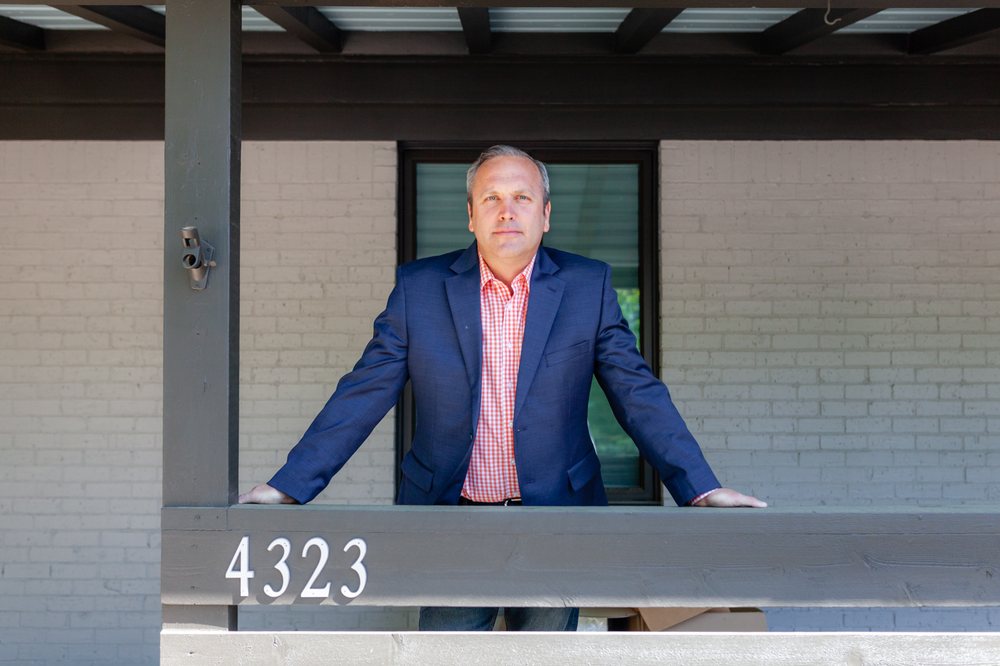 Slide of HME Construction Services