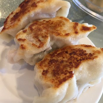 Fook Lam - Pork potstickers...red vinegar and julienned ginger dip was served on the side - Dim Sum Near Me - Honolulu, Hawaii Fook Lam - Pork potstickers...red vinegar and julienned ginger dip was served on the side - Dim Sum Near Me - Honolulu, Hawaii