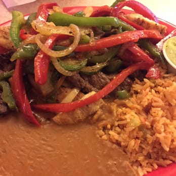 Montelongo's Mexican Restaurant - Mixed fajitas - Mexican Near Me - Lubbock, Texas Montelongo's Mexican Restaurant - Mixed fajitas - Mexican Near Me - Lubbock, Texas