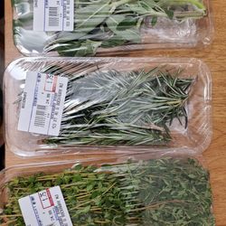 Rockaway Farmers Market - Herbs