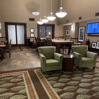 Hampton Inn & Suites Salem - Breakfast area - Hotels Near Me - Salem, Oregon Hampton Inn & Suites Salem - Breakfast area - Hotels Near Me - Salem, Oregon