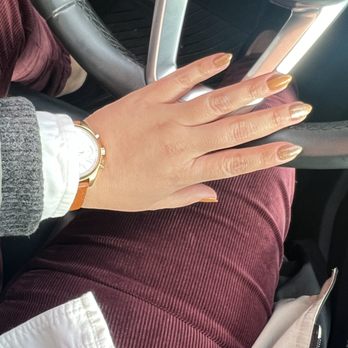 The W Nail Bar - Nail Salons Near Me - Columbus, Ohio