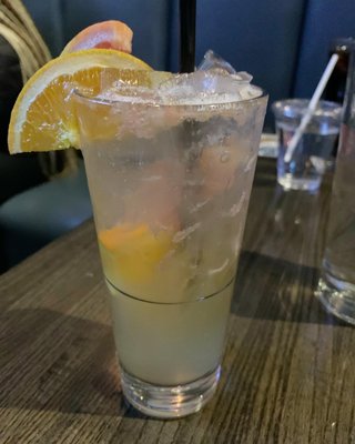 Bar Louie by null