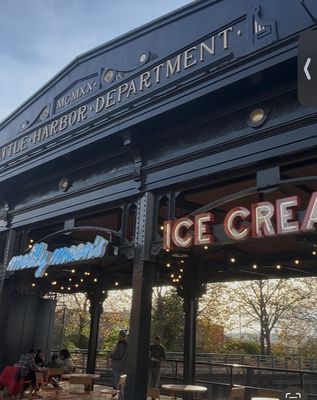 Molly Moon's Homemade Ice Cream Waterfront by null