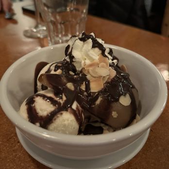 Le Baratin - Poire belle helene - French Near Me - Toronto, Ontario