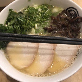 Kashiwa Ramen - Chicken Cha-shu Ramen with (Straight noodle) (Rich Broth) Velvety smooth Very good ramen. - Ramen Near Me - Costa Mesa, California Kashiwa Ramen - Chicken Cha-shu Ramen with (Straight noodle) (Rich Broth) Velvety smooth Very good ramen. - Ramen Near Me - Costa Mesa, California
