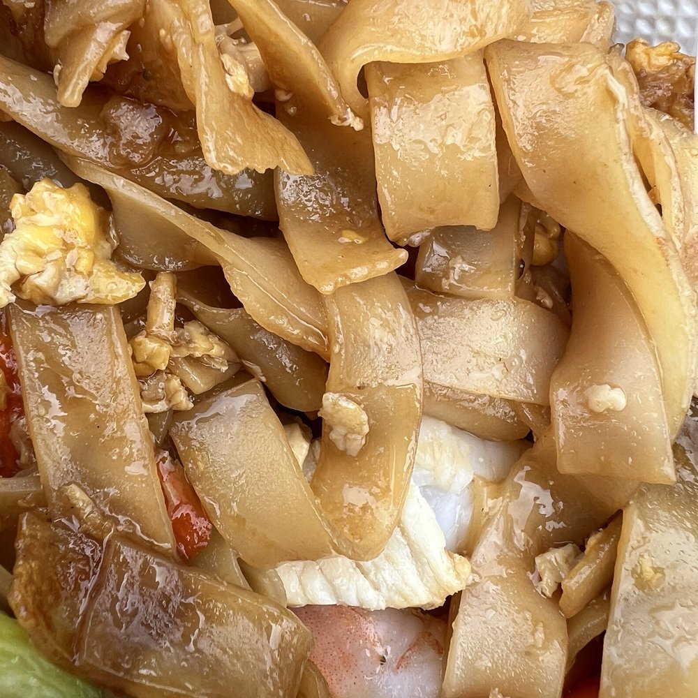 Aroithai Foodtruck - Pad See Ew - Thai Near Me - Mount Pleasant, South Carolina Aroithai Foodtruck - Pad See Ew - Thai Near Me - Mount Pleasant, South Carolina