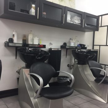 Headquarter Unisex - Hair washing station - Hair Salons Near Me - Hialeah, Florida Headquarter Unisex - Hair washing station - Hair Salons Near Me - Hialeah, Florida