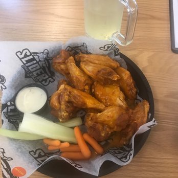 Sliders Bar & Grill - Looks like they're ridding Middletown of their pigeon "problem". - Chicken Wings Near Me - Middletown, Connecticut Sliders Bar & Grill - Looks like they're ridding Middletown of their pigeon "problem". - Chicken Wings Near Me - Middletown, Connecticut