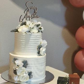 Suzie Q's Bakery - Two tier custom cake - Custom Cakes Near Me - Corona , California Suzie Q's Bakery - Two tier custom cake - Custom Cakes Near Me - Corona , California