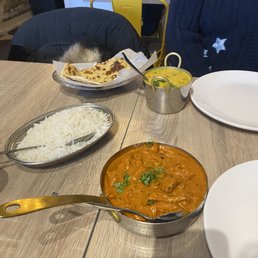 Tadka Dal (Top), Butter Murgh (Bottom) Tadka Dal (Top), Butter Murgh (Bottom)