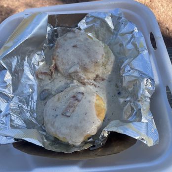 Fossil Creek Farm - Biscuits and gravy - Breakfast & Brunch Near Me - Pine, Arizona Fossil Creek Farm - Biscuits and gravy - Breakfast & Brunch Near Me - Pine, Arizona