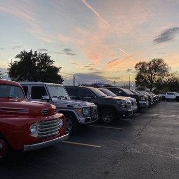 Brazelton Auto - Got my car detailed here and the sky looked amazing leaving the lot!! - Auto Repair Near Me - Houston, Texas Brazelton Auto - Got my car detailed here and the sky looked amazing leaving the lot!! - Auto Repair Near Me - Houston, Texas