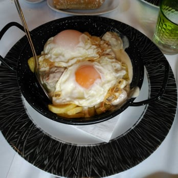 Sal de Vinos - Sartén de tacos de solomillo y cabrales - Restaurants Near Me - Avilés, O Sal de Vinos - Sartén de tacos de solomillo y cabrales - Restaurants Near Me - Avilés, O