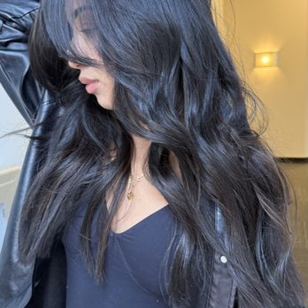 Aulina Salon - Hair Salons Near Me - Ashburn, Virginia