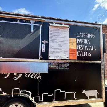 The Backyard - a food truck parked in front of a building - Food Court Near Me - Ennis, Texas The Backyard - a food truck parked in front of a building - Food Court Near Me - Ennis, Texas