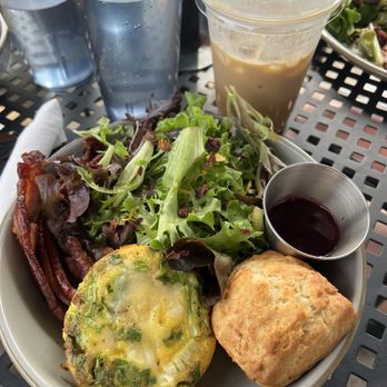 Folk - Biscuit Brekky - Cafes Near Me - Detroit, Michigan