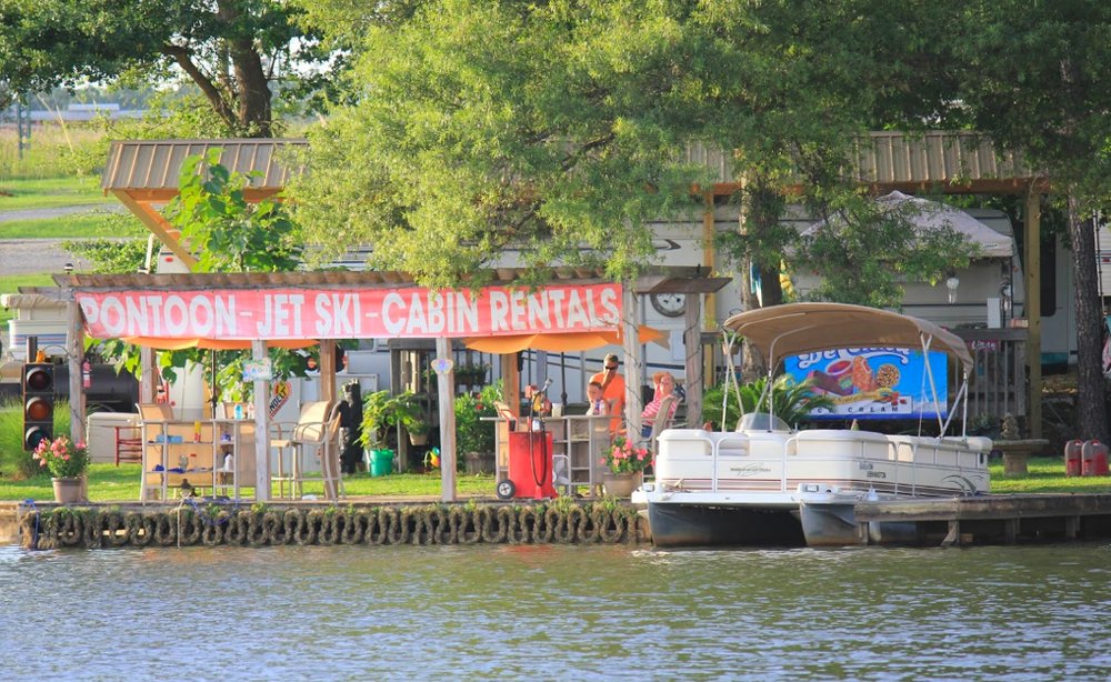 Jere-Shai Lakeside Logo
