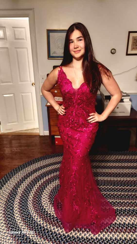 Miss Louise Prom Closet and Special Occasion Rental Shop Logo