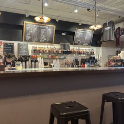 Arabica Coffee House - Counter