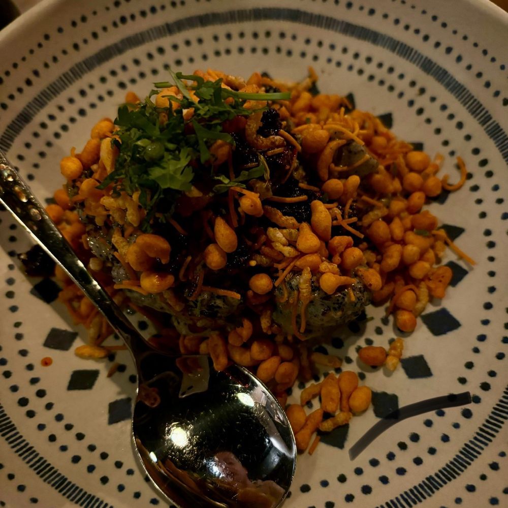 Mirra - Charred cauliflower salad - Mexican Near Me - Chicago, Illinois Mirra - Charred cauliflower salad - Mexican Near Me - Chicago, Illinois