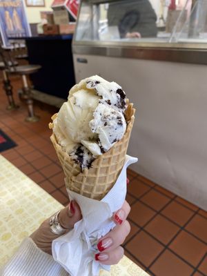 Cammie's Old Dutch Ice Cream Shoppe by null