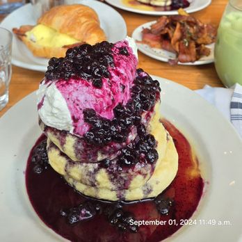 Mildred's Temple Kitchen - Blueberry Buttermilk Pancakes - Breakfast & Brunch Near Me - Toronto, Ontario