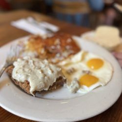 Hank's Creekside Restaurant - Country fried steak