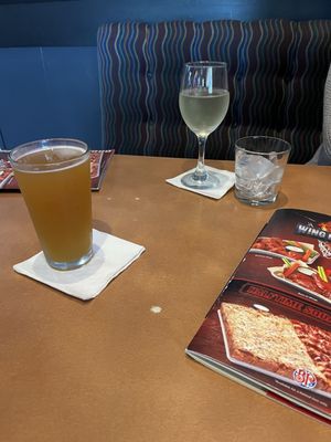 Boston's Pizza Restaurant & Sports Bar by null
